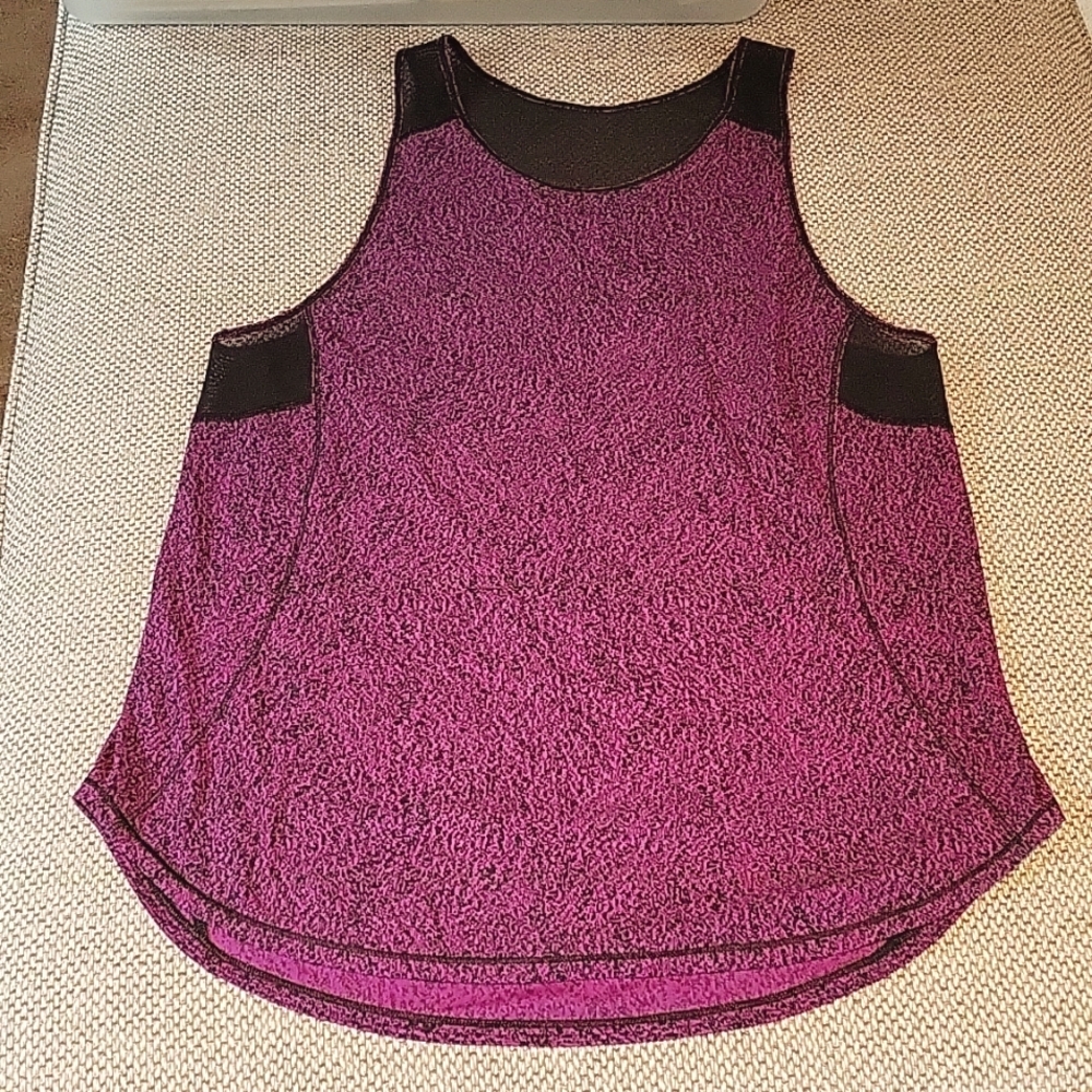 Lululemon tank